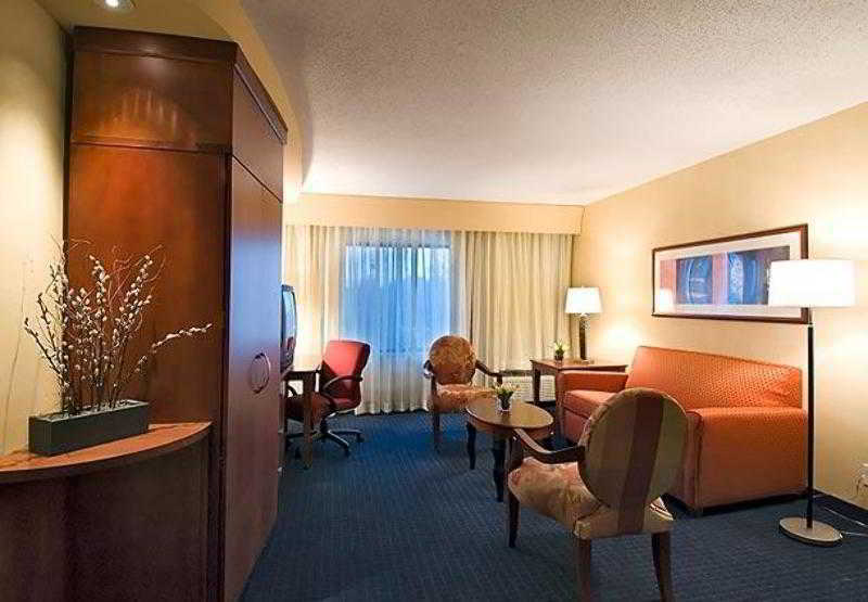 Courtyard Hartford Farmington Hotel Eksteriør billede